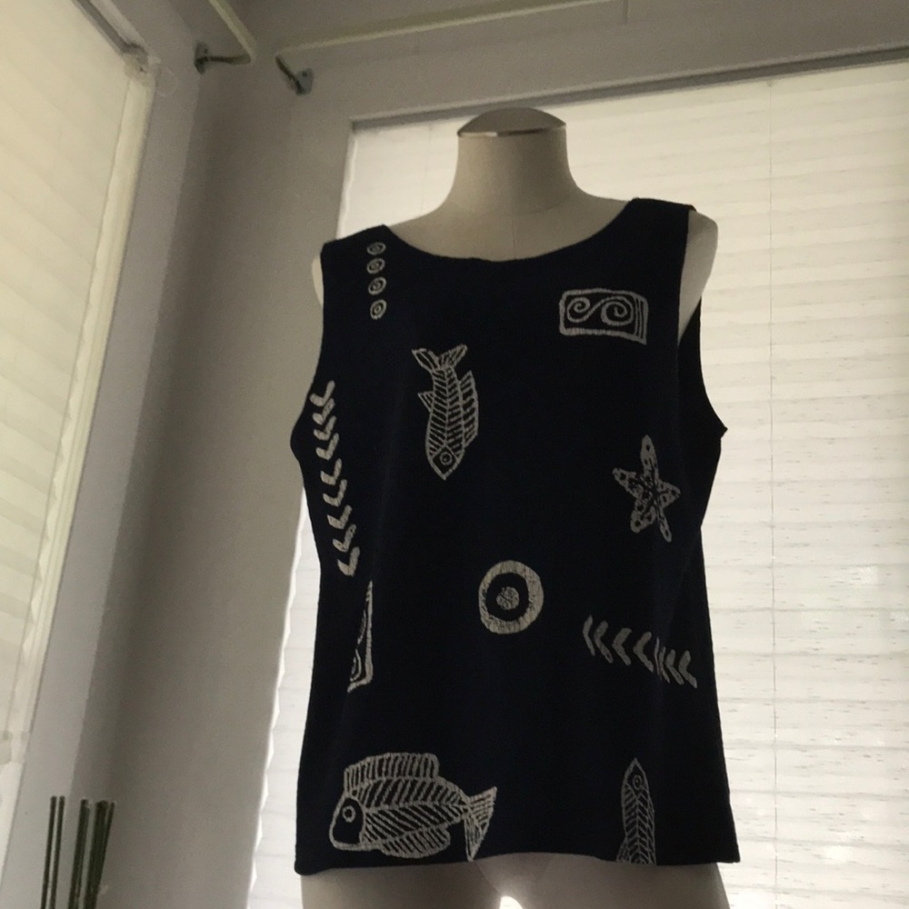 Casual sleeveless blouse